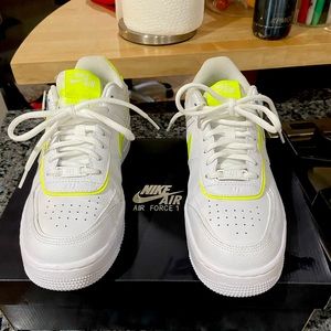 Nike Air Force 1 Shadow Women 8.5 in White Lemon